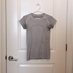 Lululemon Swiftly Tech Short Sleeve